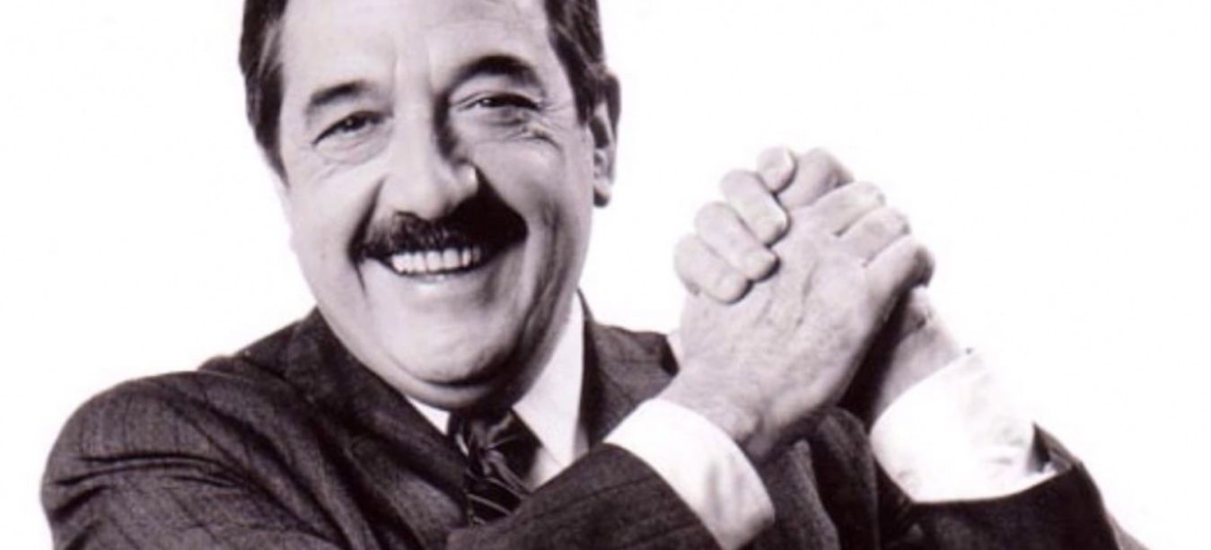 Los radicales de Angelici empapelaron la Ciudad