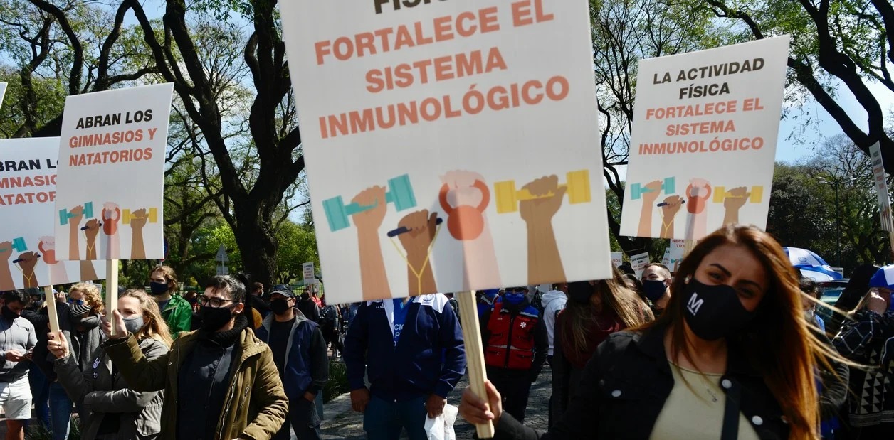 Trabajadores de gimnasios reclamaron la reapertura frente a la sede del GCBA