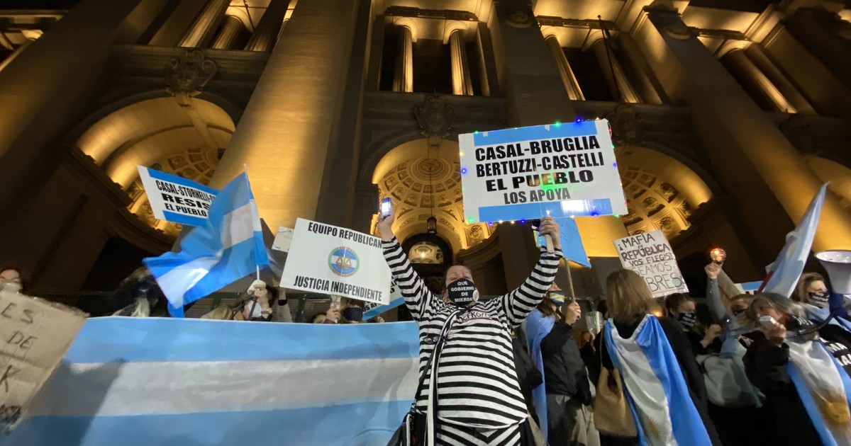 La política tiene razones que la razón no entiende