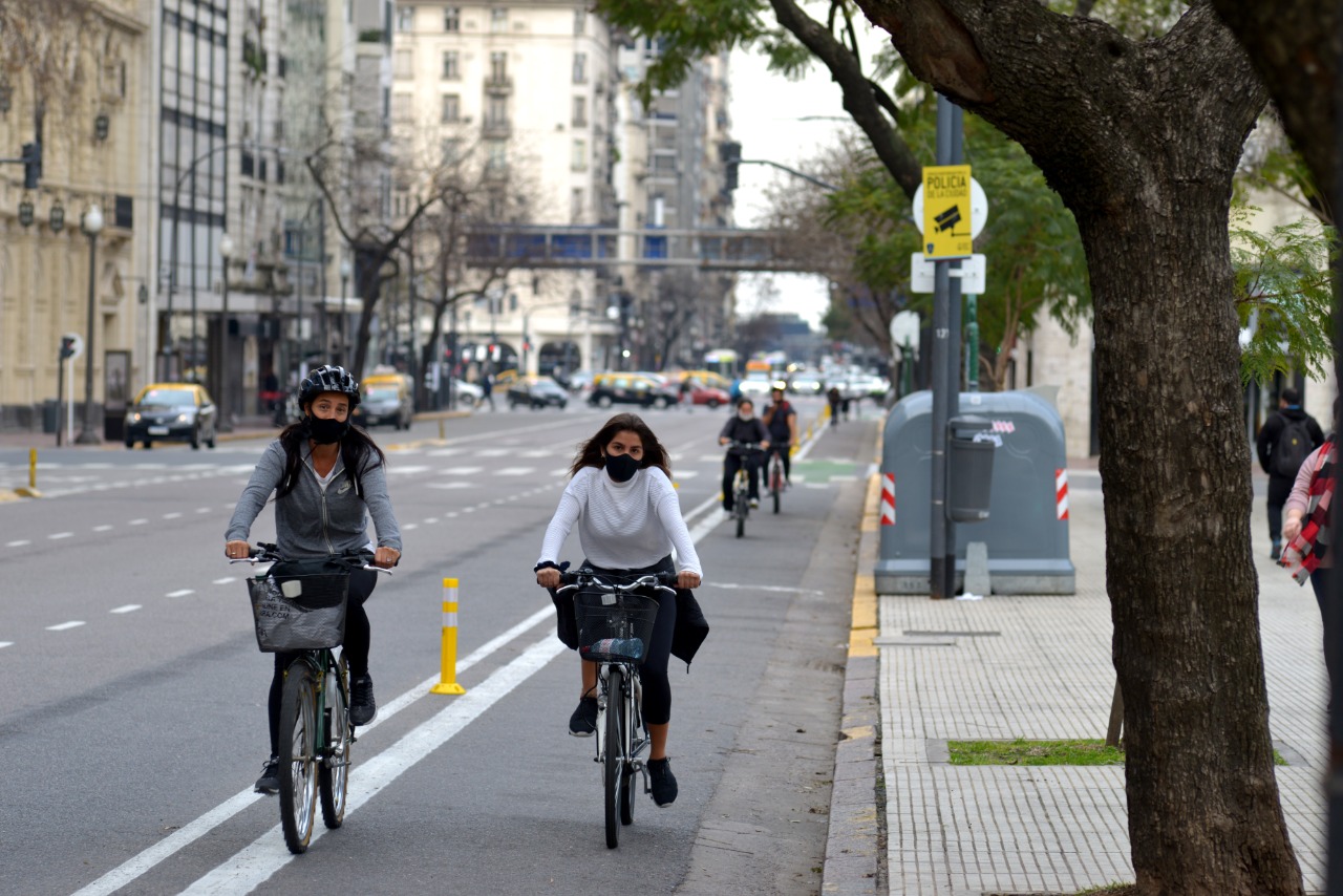 Se triplicaron las mujeres ciclistas que circulan por las nuevas ciclovías