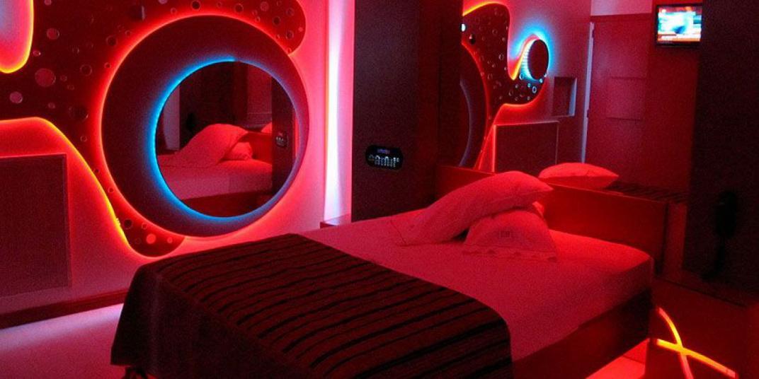 Vuelven a abrir los albergues transitorios en Capital con reserva previa