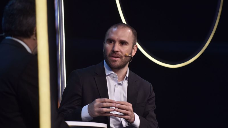 Guzmán dijo que facilitarán la operatoria del dólar contado con liqui