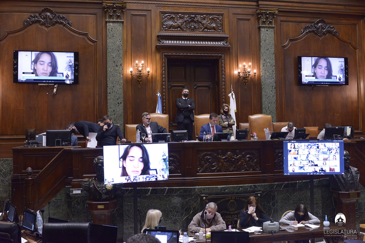 VJ aprobó la promoción de las residencias para estudiantes y el FdT criticó