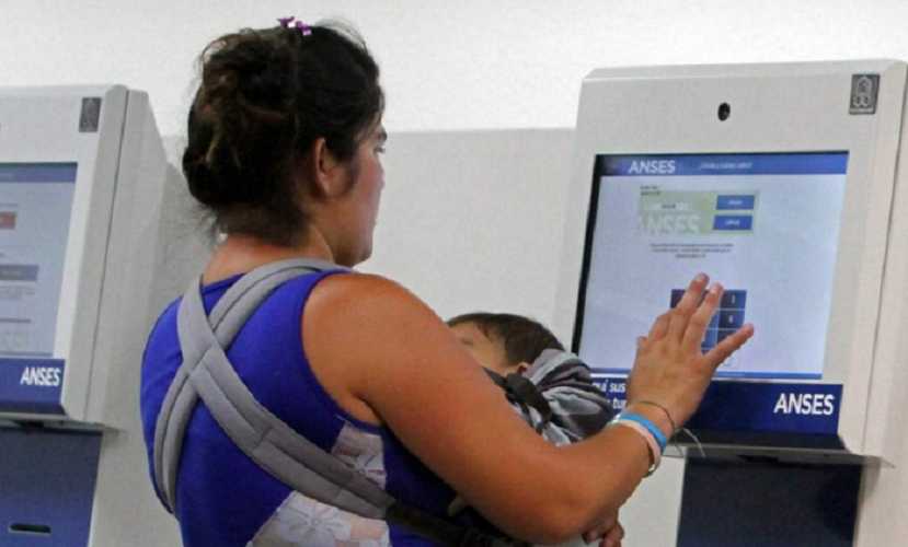 Alberto anunció que incluirá un millón de beneficiarios más en la AUH