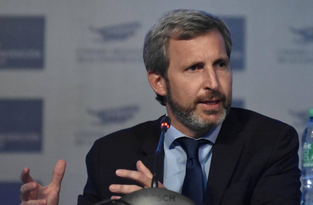 Frigerio: "La gente tiene que decidir si Macri va a liderar la oposición"