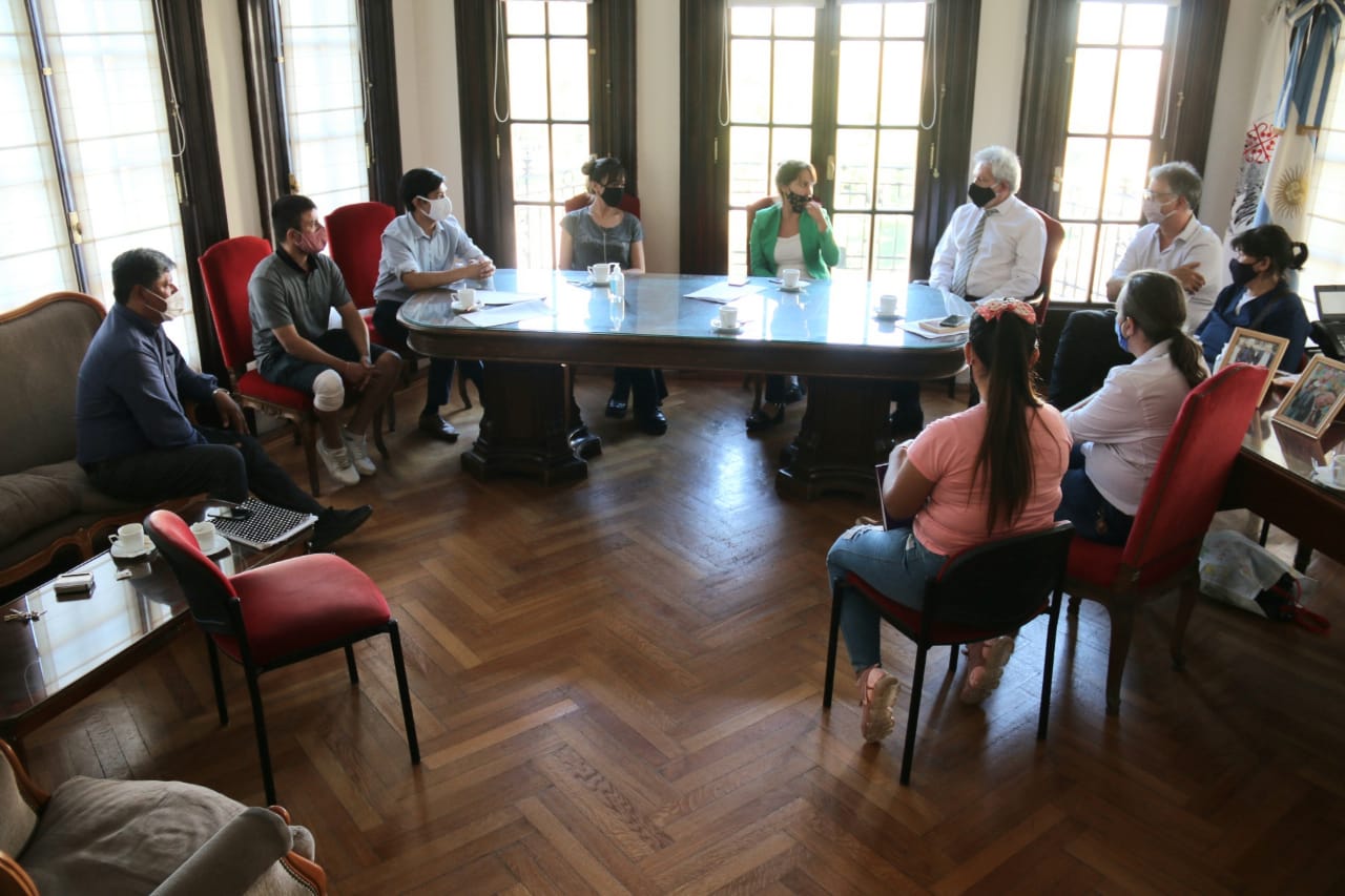 Legisladores del FdT acompañaron el reclamo de los vecinos de la Villa 31