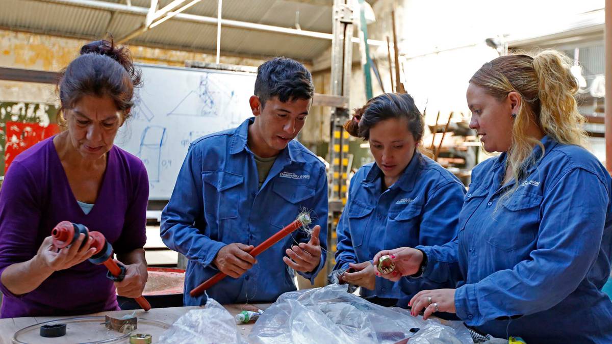 Potenciar trabajo: cómo inscribirse y cobrar $9.450 mensuales