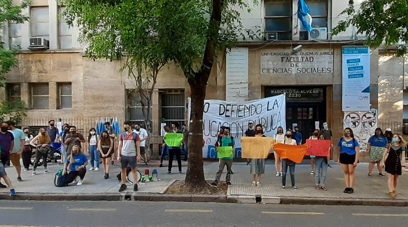 Alumnos de UBA-Sociales denuncian que la decana Mera atropella sus derechos