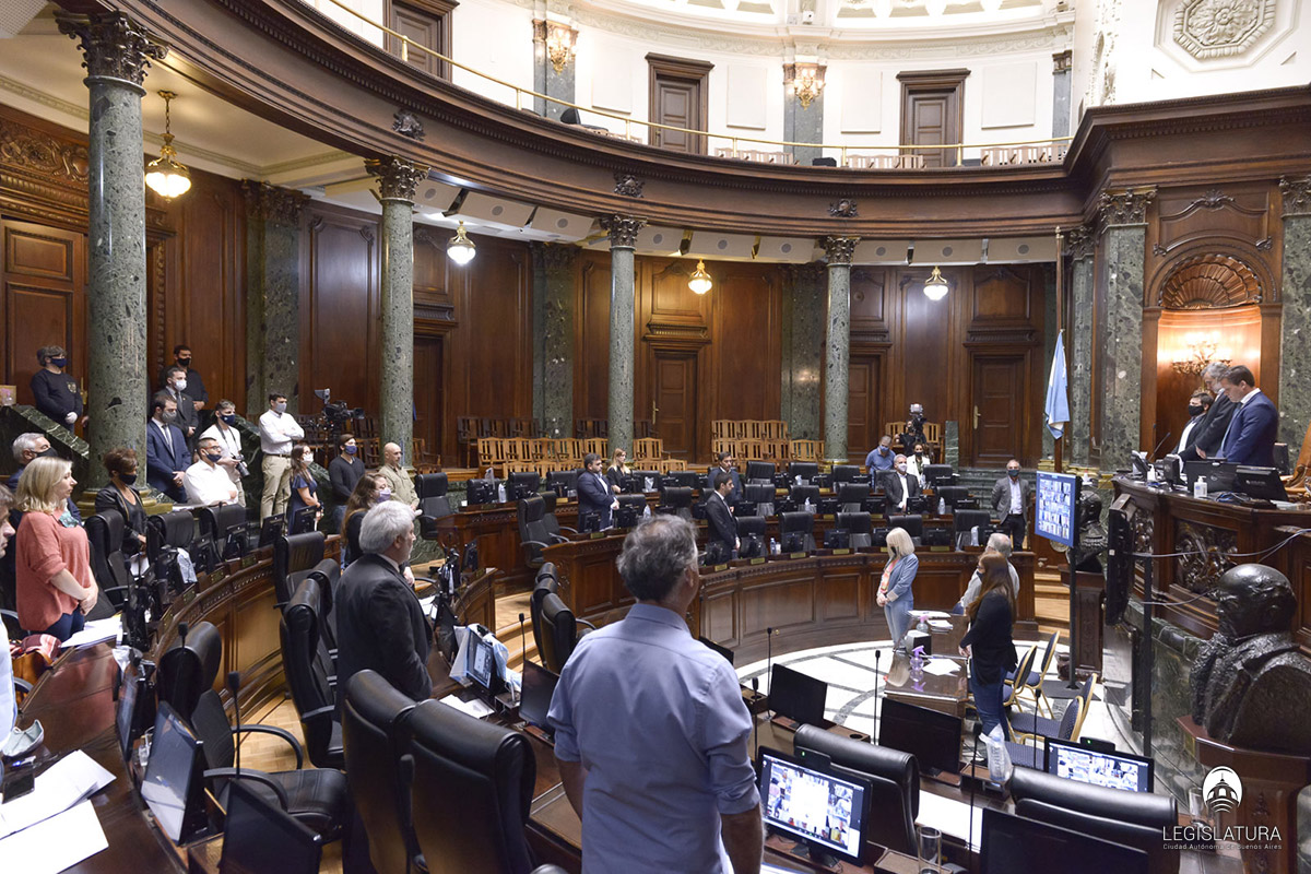 La Legislatura expresó su "profundo pesar" por la muerte de Maradona