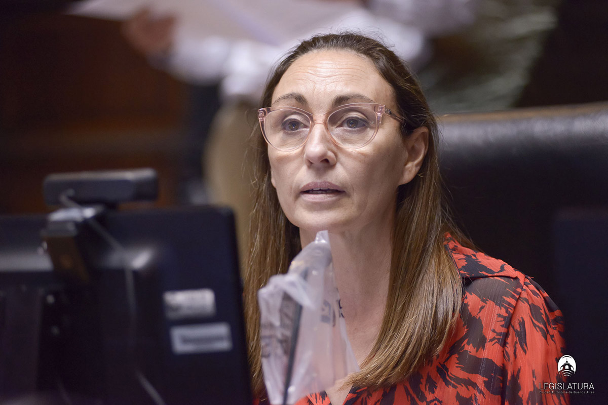 Vischi: “Esta ley apunta a visibilizar una enfermedad que afecta a las mujeres"