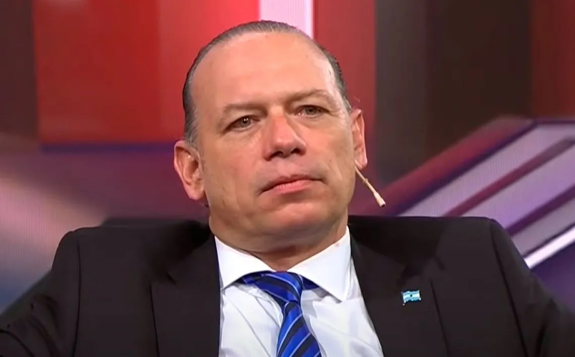 Facebook dio de baja más de mil cuentas que informaban sobre Berni