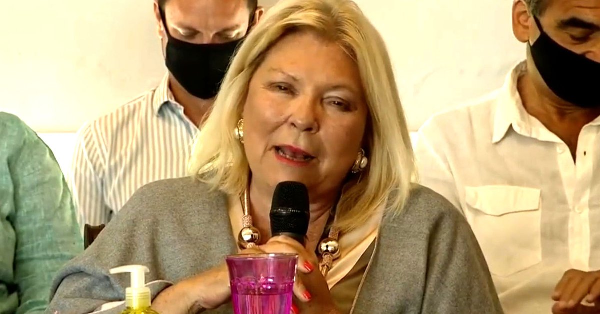 Carrió presentó su libro: "La alianza con Macri fue para sacar a Cristina"