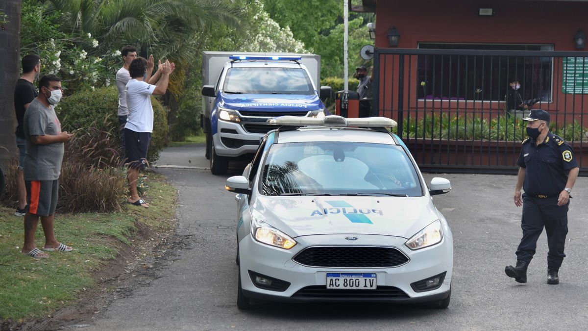 Allanaron la casa de una persona que estuvo cuando murió Maradona