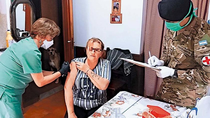 Semana definitiva para la vacuna: comienza la vacunación de la Sputnik V