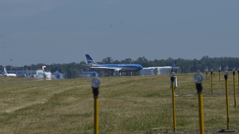 Arribó el avión de Aerolíneas Argentinas que trae la vacuna rusa Sputnik V