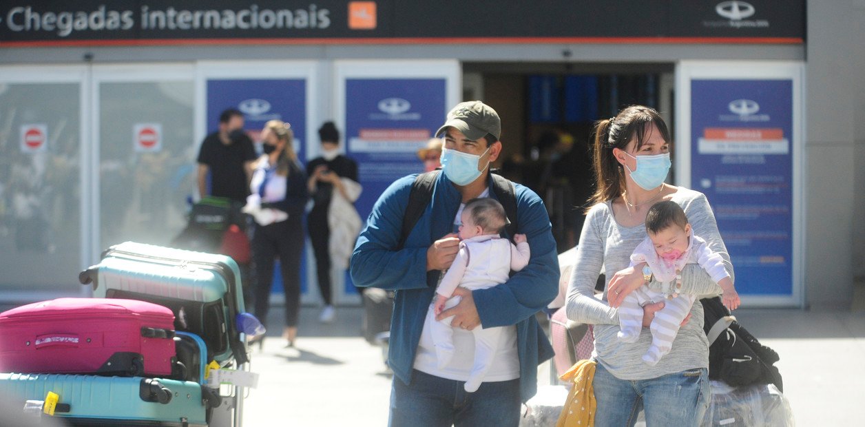 Para ingresar al país se exigirá un test de PCR y cuarentena de 7 días