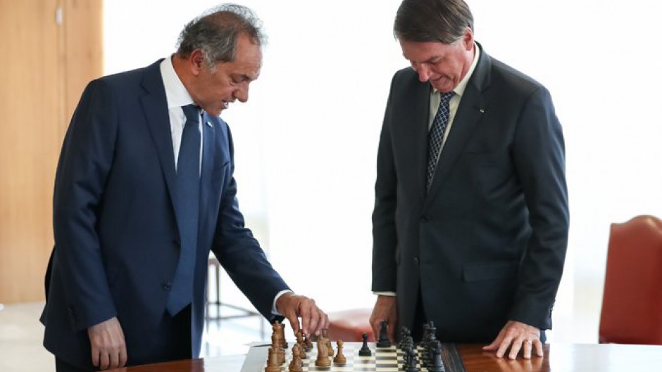 Scioli criticó y rechazó el decreto de Bolsonaro sobre el trigo