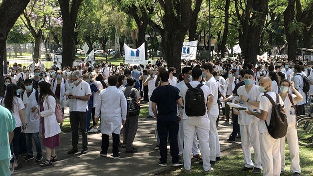 Trabajadores de la salud le piden a Larreta que endurezca las medidas por el rebrote