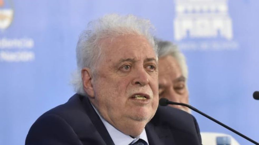 Ginés admitió que hay un "alto riesgo epidemiológico" en el país