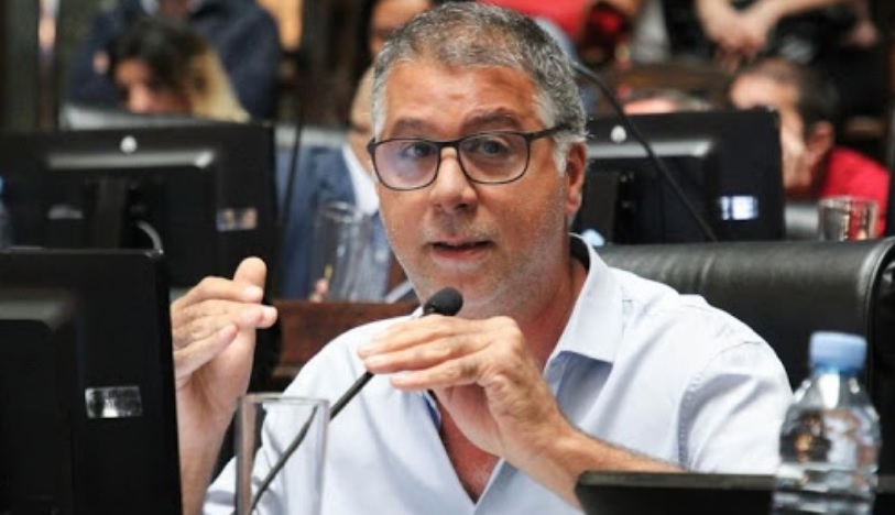 Andrade criticó el negocio inmobiliario detrás de los convenios urbanísticos