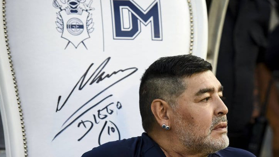 Caso Leopoldo Luque: confirmaron que fue falsificada la firma de Maradona