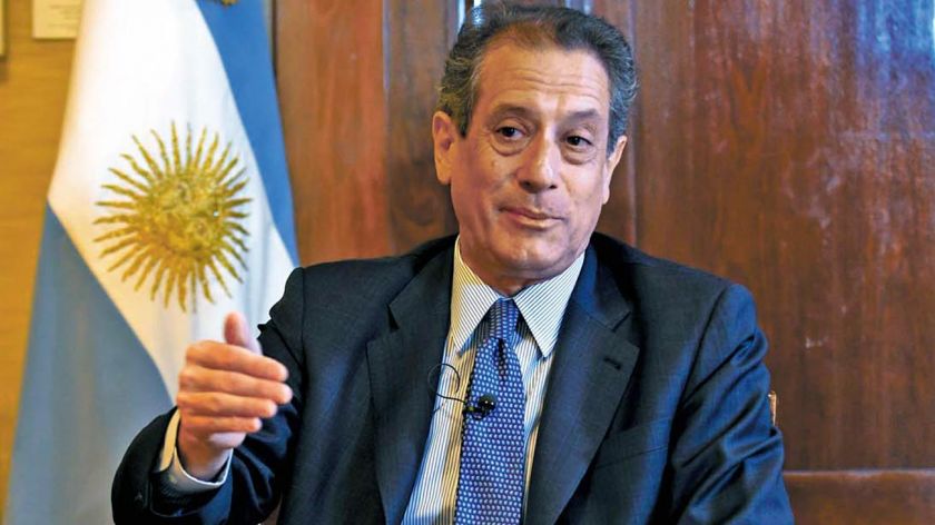 Pesce alertó por un récord de fuga de capitales: US$ 23.000 millones