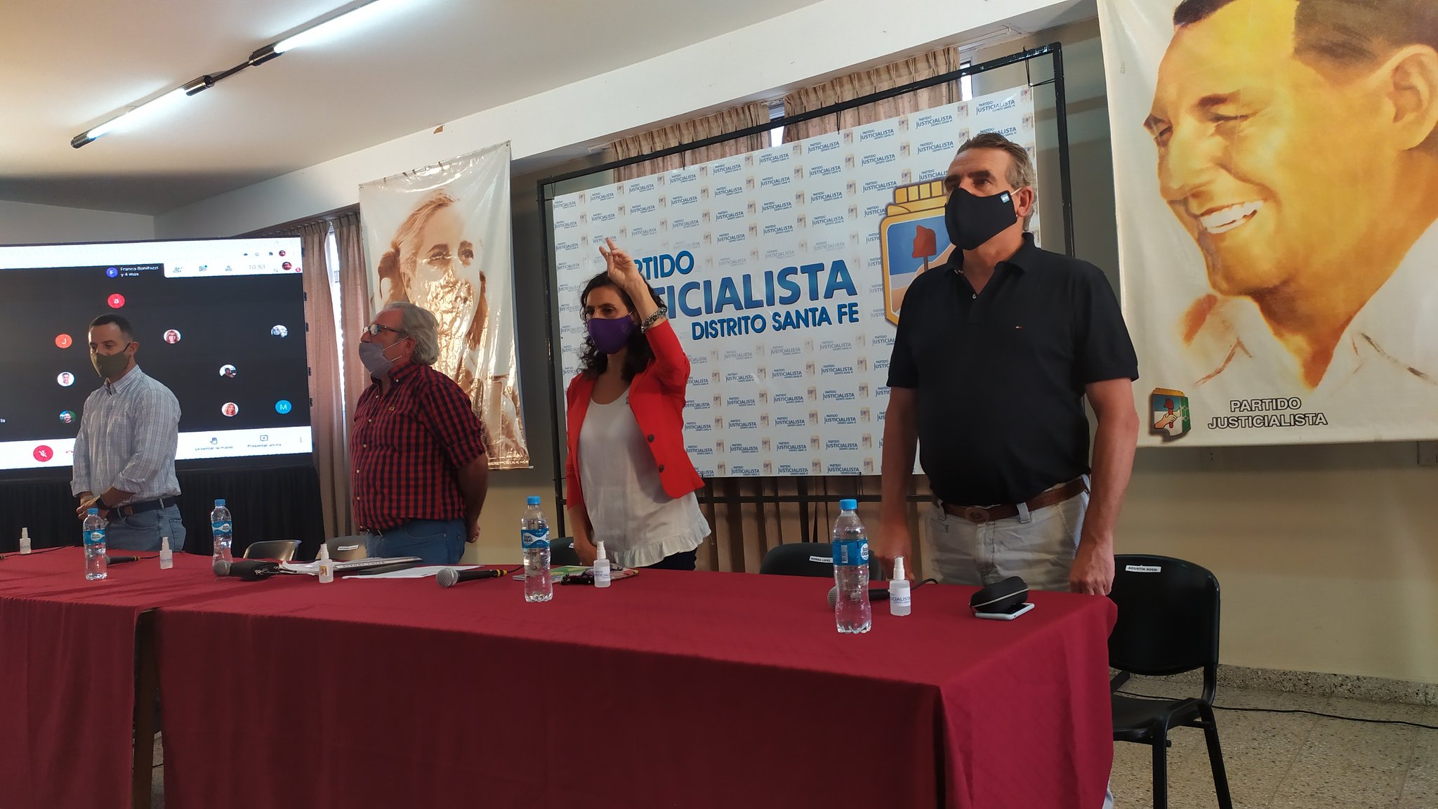 Rossi instó al PJ a no regalarle "la Pampa Húmeda" a la oposición