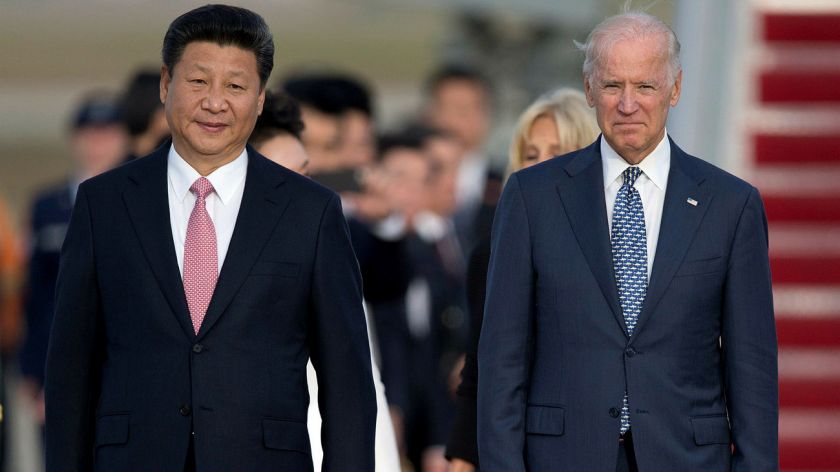 Biden habló por primeras vez con Xi Jinping y criticó las políticas de Beijing