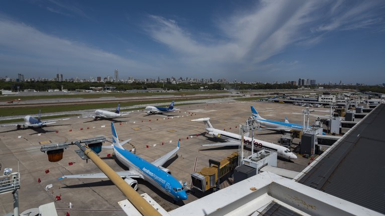 Reabre Aeroparque y las aerolíneas ya venden pasajes