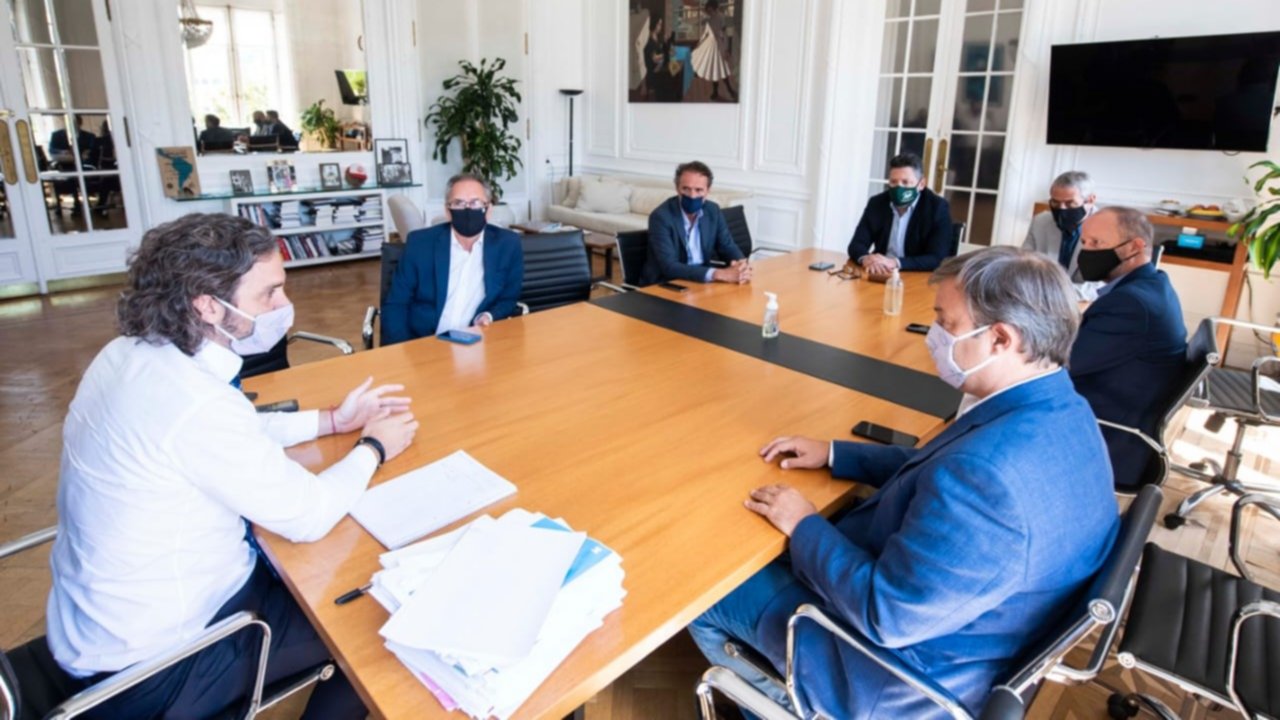 El guiño de Cafiero a los intendentes: obras públicas y vacunación