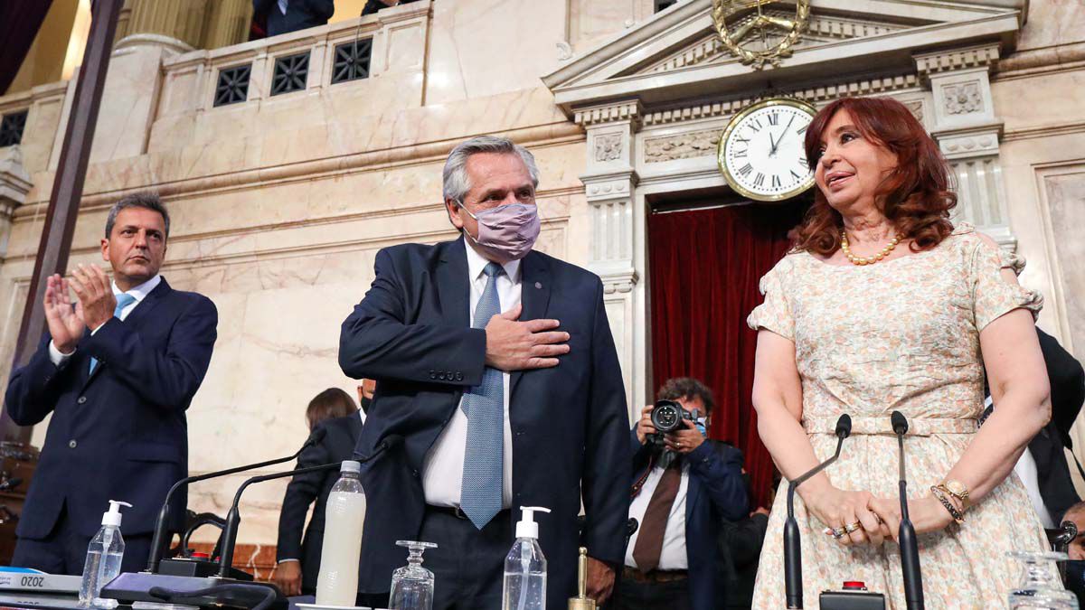 Alberto cuestionó a la oposición y denunciará a Macri en la Justicia