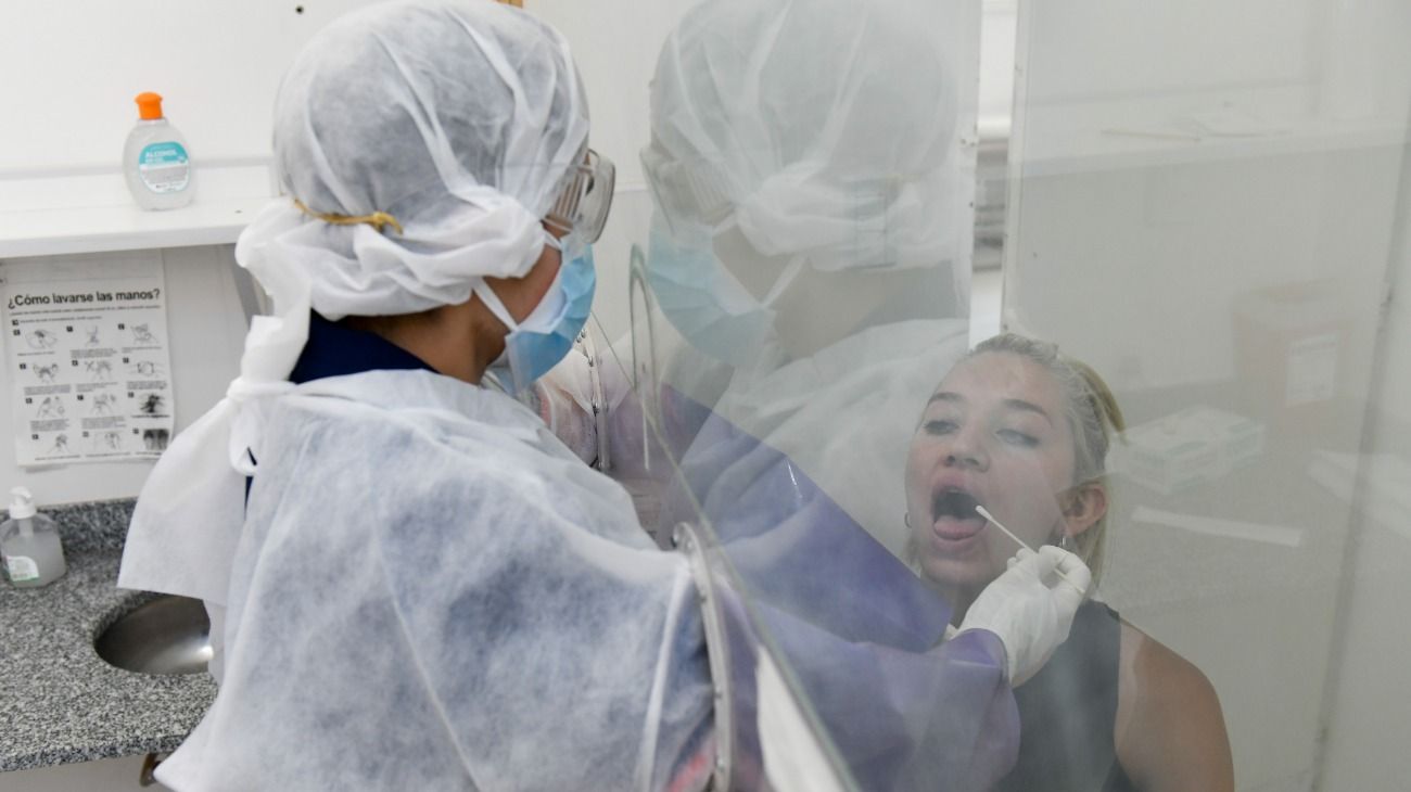 Hay circulación comunitaria de las cepas del Reino Unido y Río de Janeiro