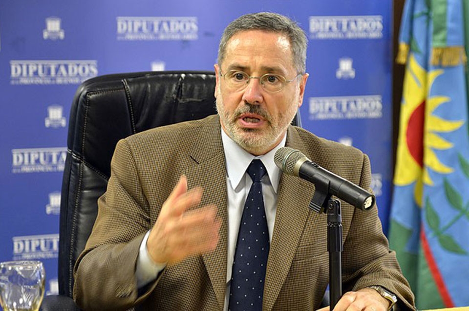 Escándalo por un audio viral de Sain: "Son unos negros pueblerinos"