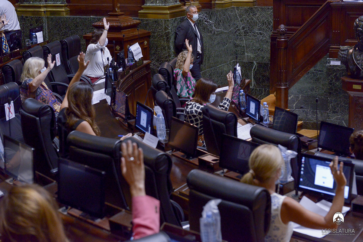 VJ y la UCR bloquearon el pedido del FdT para interpelar a Quirós