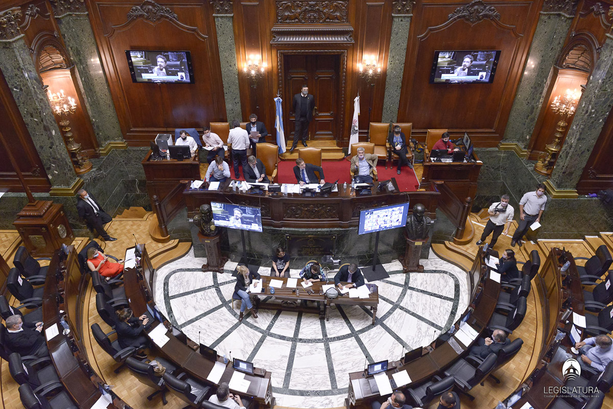 Aprobaron facilidades para que los sectores productivos puedan pagar deudas