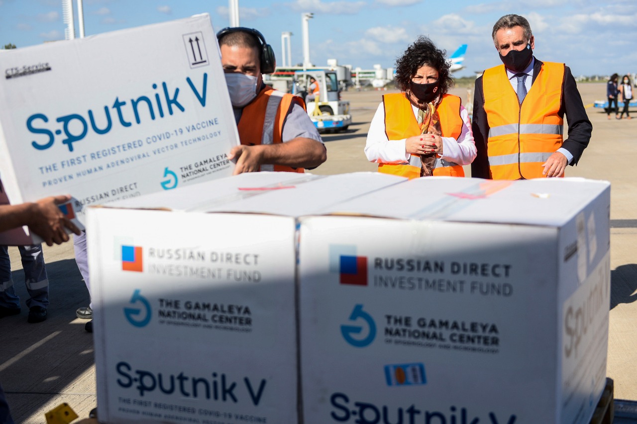 Argentina ya cuenta con casi 6 millones de vacunas: llegaron 300 mil Sputnik