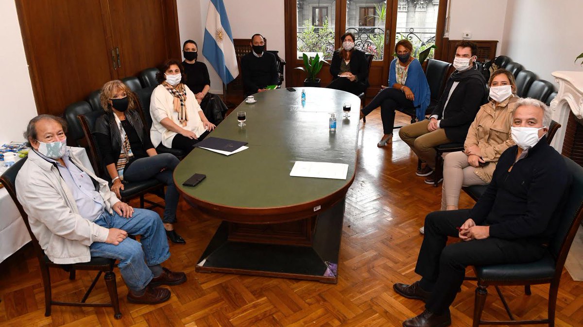 Covid: la CC le pidió información al Gobierno por la suba de medicamentos