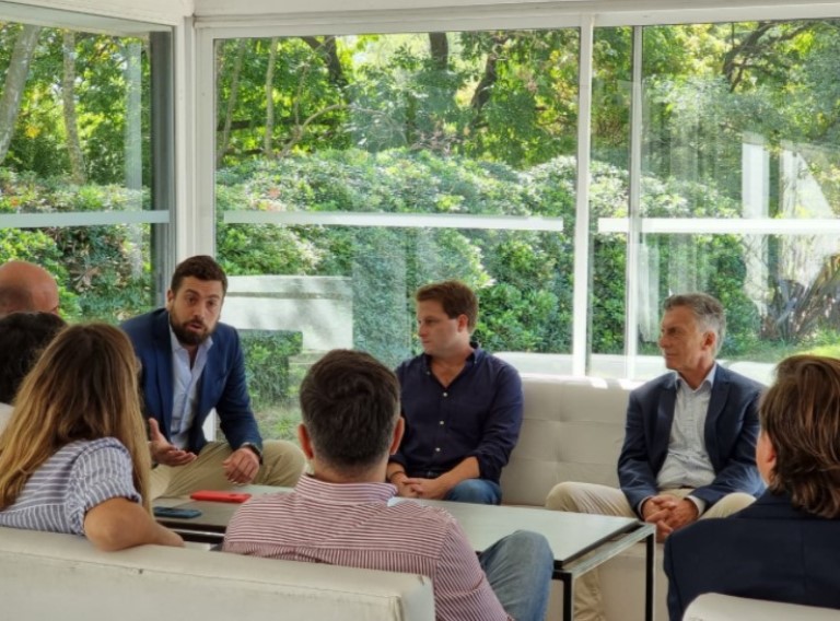 Tras la reunión de Jxc, Macri quedó aislado por contacto estrecho