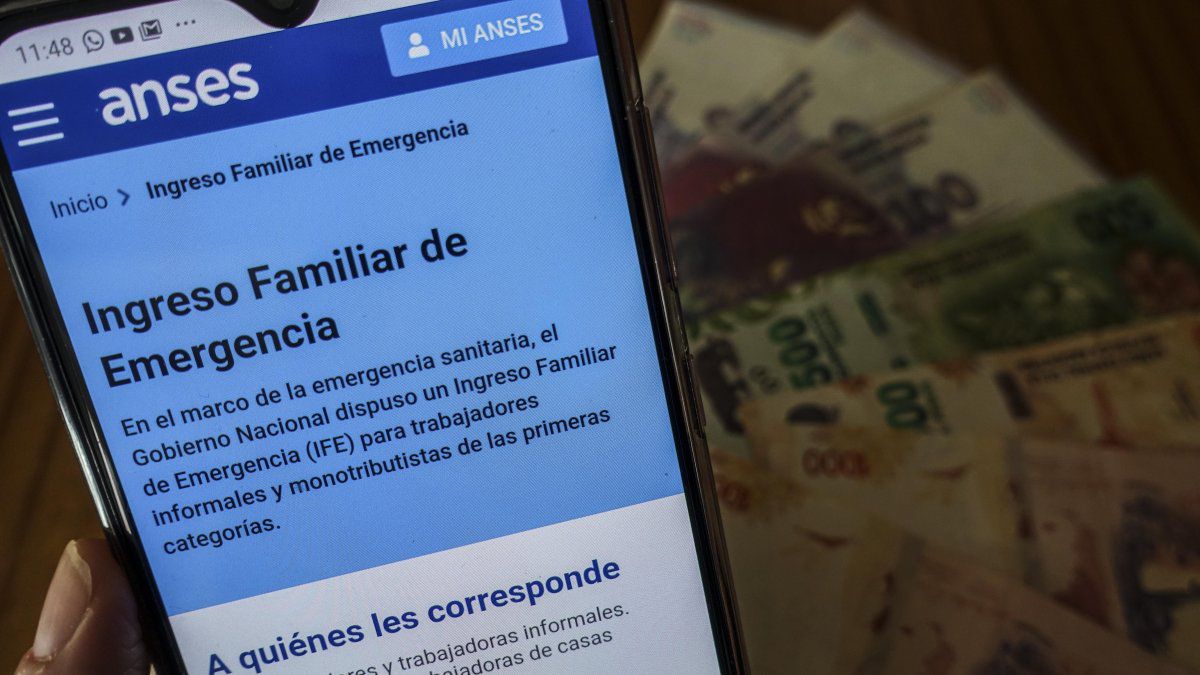 El Gobierno evalúa sumar medidas económicas a las restricciones