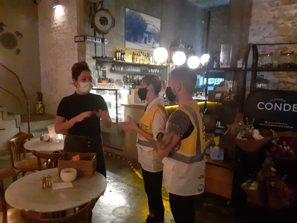 Ciudad reforzó los controles e hizo tareas de concientización en bares y resto