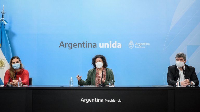 El pedido de Vizzotti: "Solo salgamos a realizar actividades indispensables"