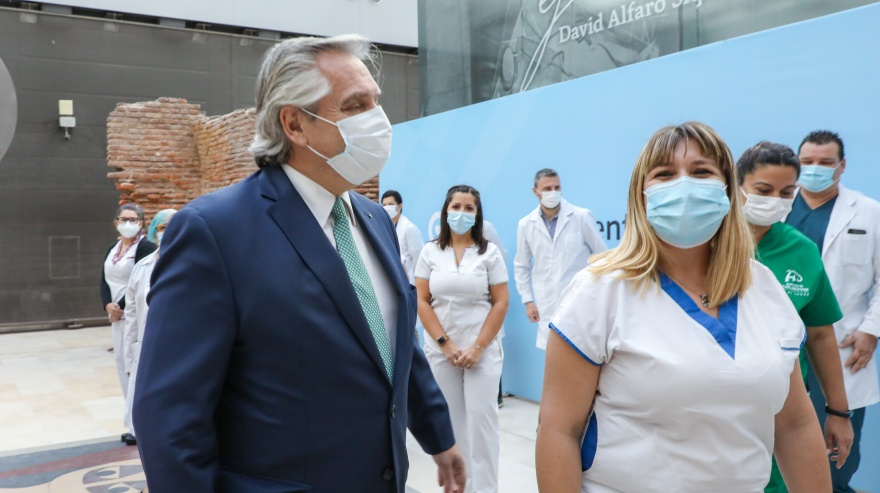 Alberto anunció un bono de 6.500 pesos extra para los trabajadores de la salud