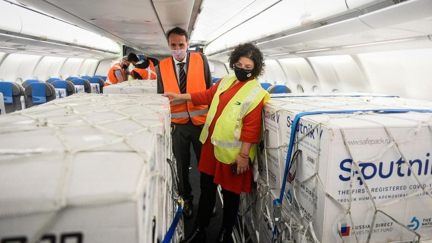 Llegaron 800 mil vacunas Sputnik: Argentina llegó a casi 9 millones de dosis