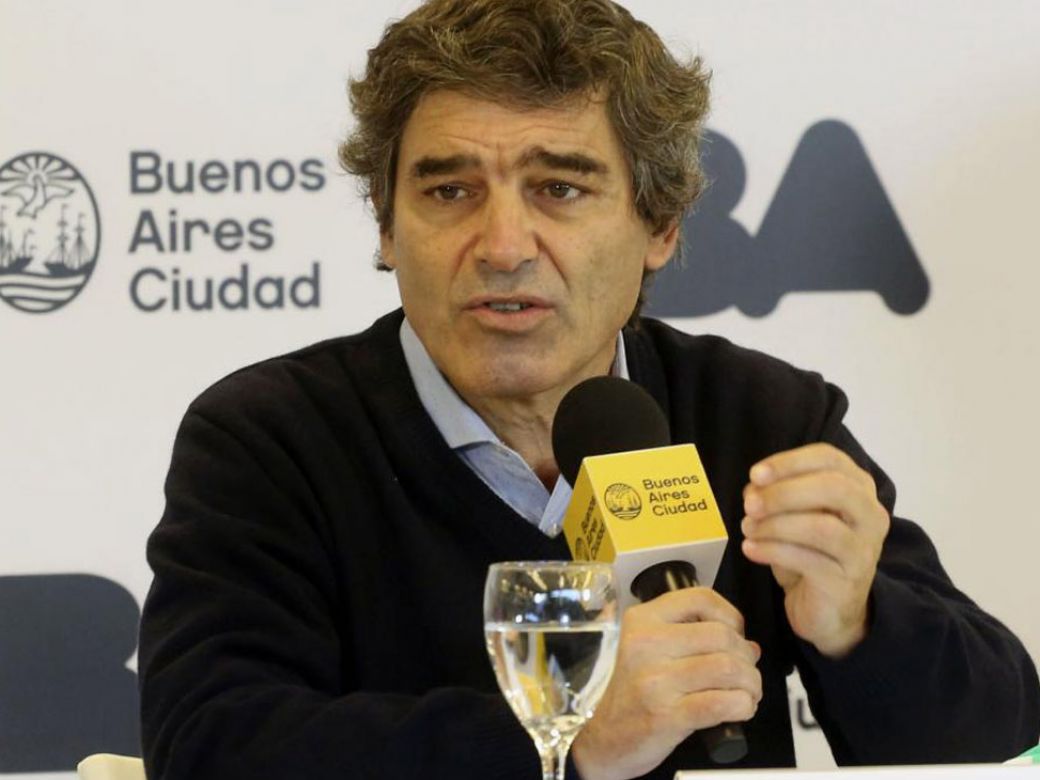 La advertencia de Quirós: "Si no bajan los casos, vamos a tener que hacer algo"