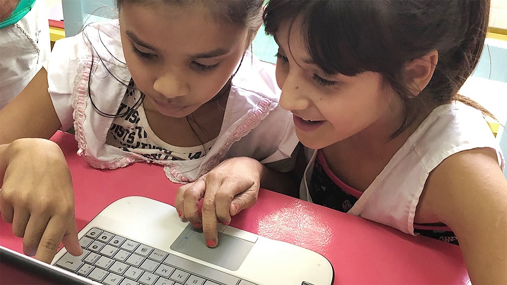 Relevamiento expone la falta de conectividad en niños y adolescentes de barrios populares