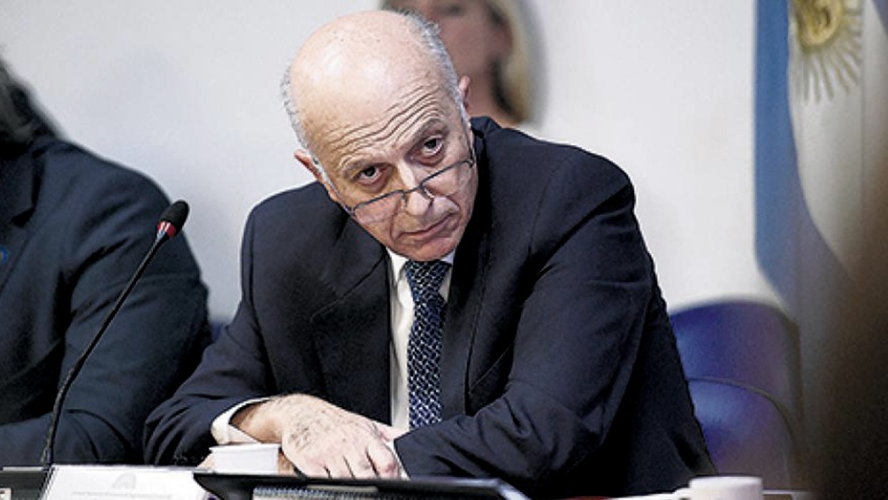 Denunciaron al procurador Casal por enriquecimiento ilícito