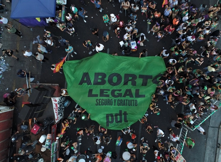 Tres jueces varones dilataron una IVE en San Juan