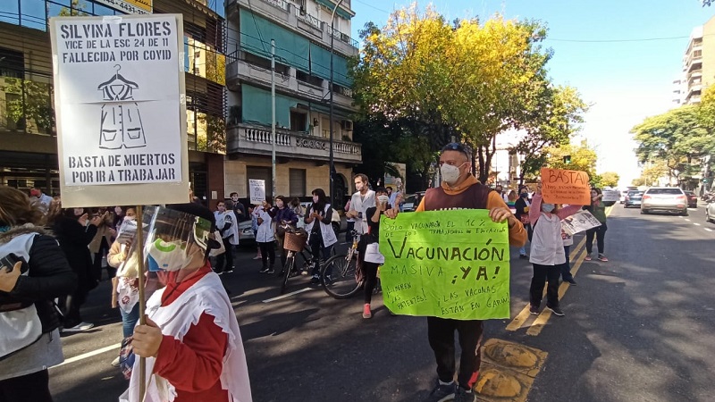 Bocinazo en la Jefatura de Gobierno porteño por la muerte de docentes
