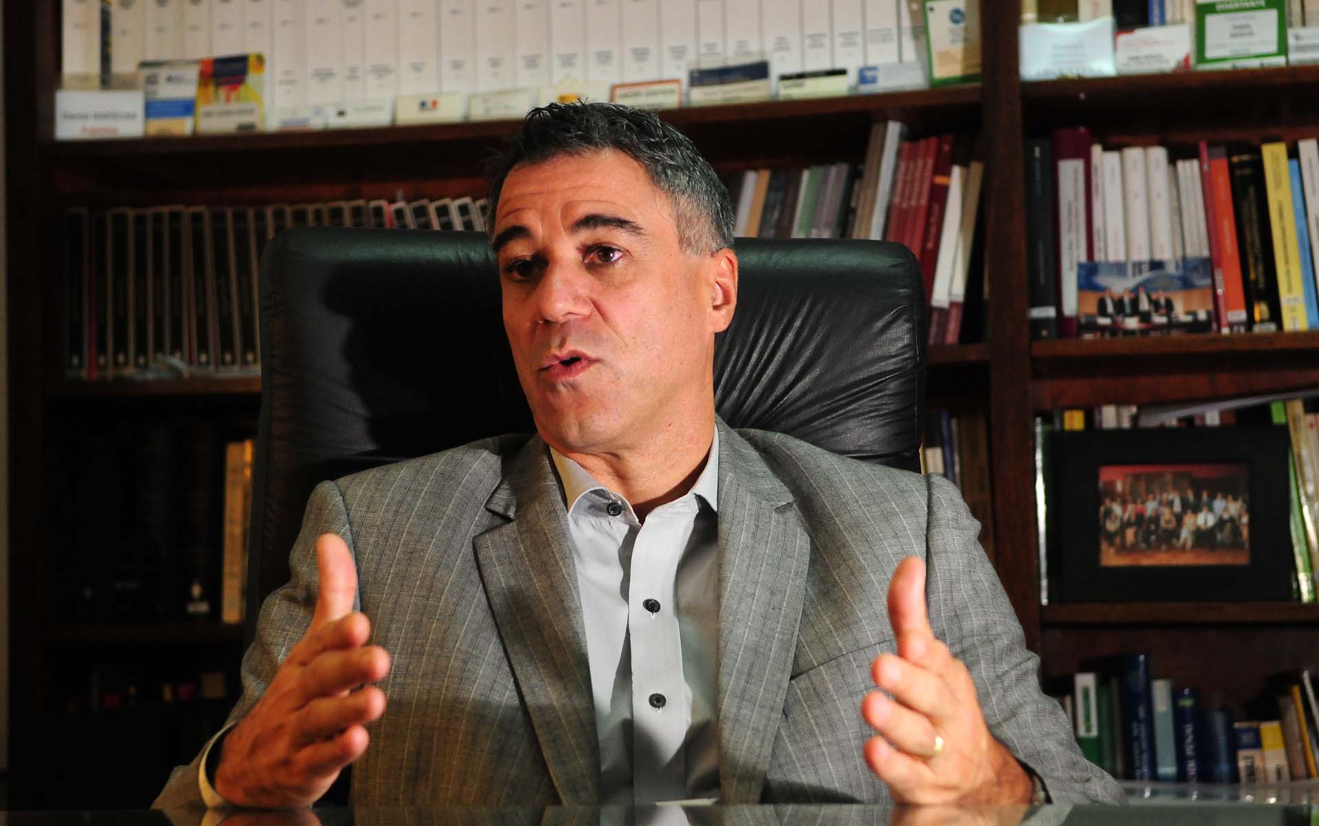 Procuración: Rafecas baja su postulación si el kirchnerismo reforma la ley