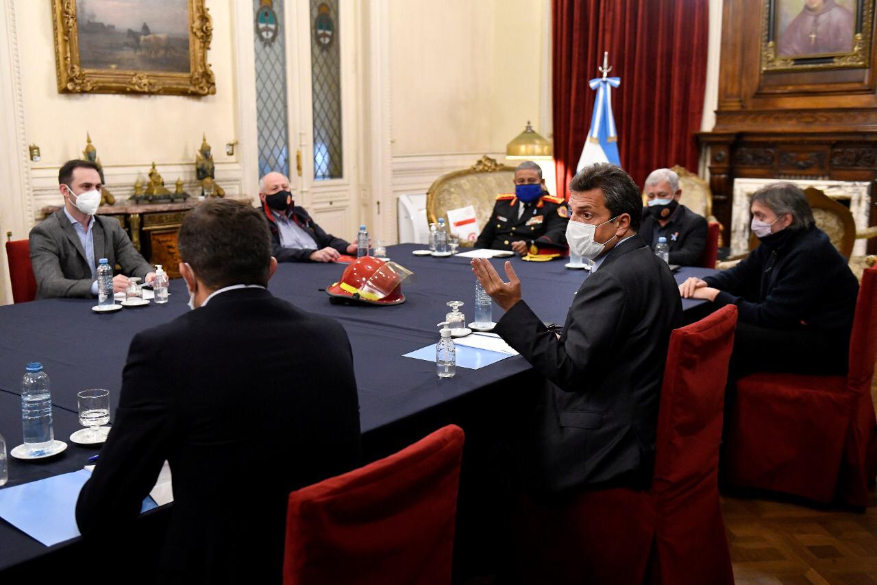 Se aprobó el proyecto que protege a bomberos de todo el país